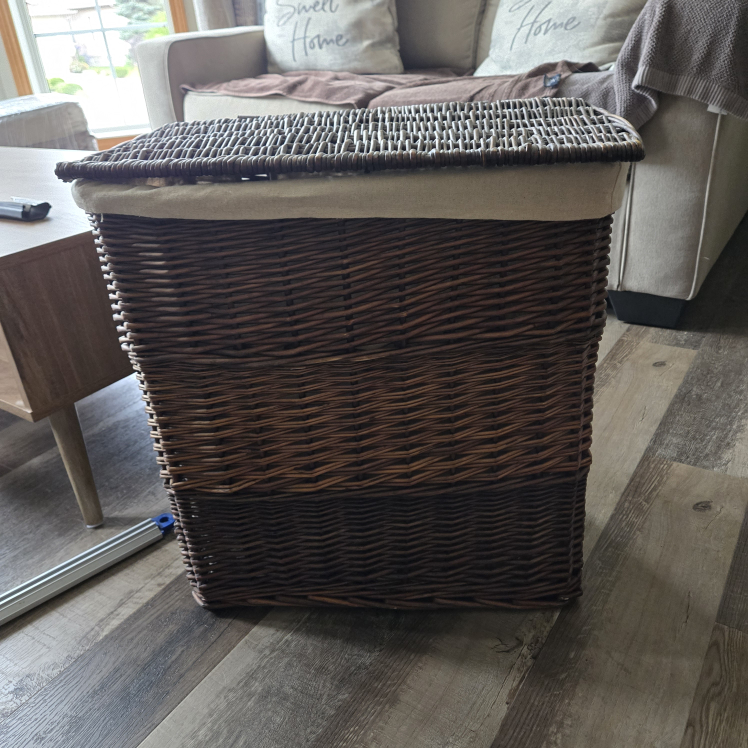 Wicker Laundry Hamper with Lid