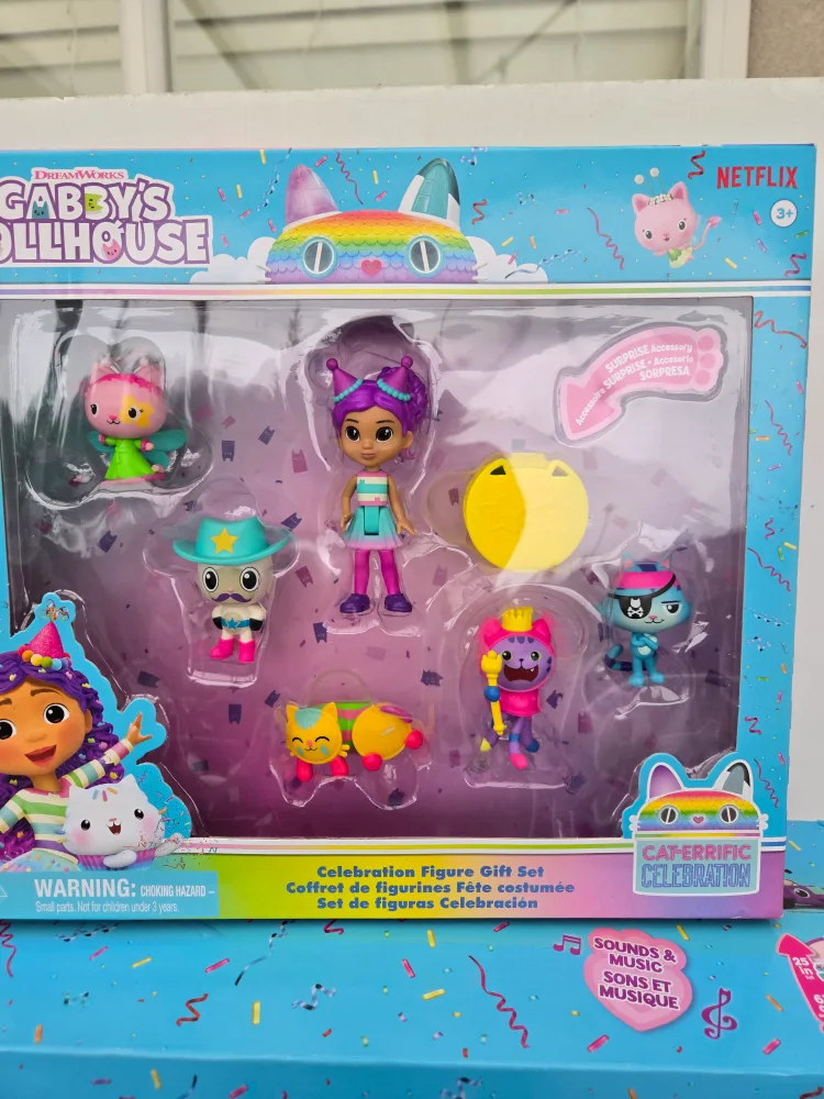 2 x gabby dollhouse toy playsets image indicator(3)