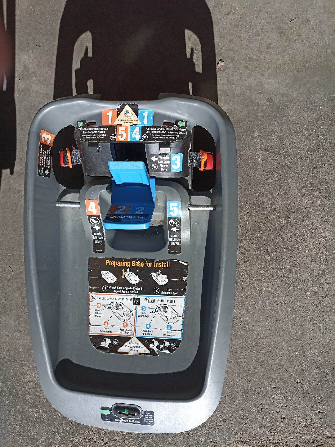 maxi cosi infant car seat with base - photo 2