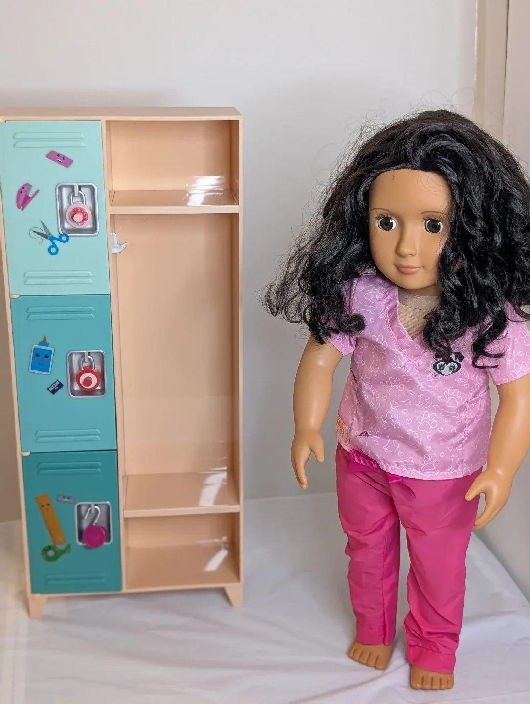 Our Generation Doll with Clothes & Locker image indicator(6)