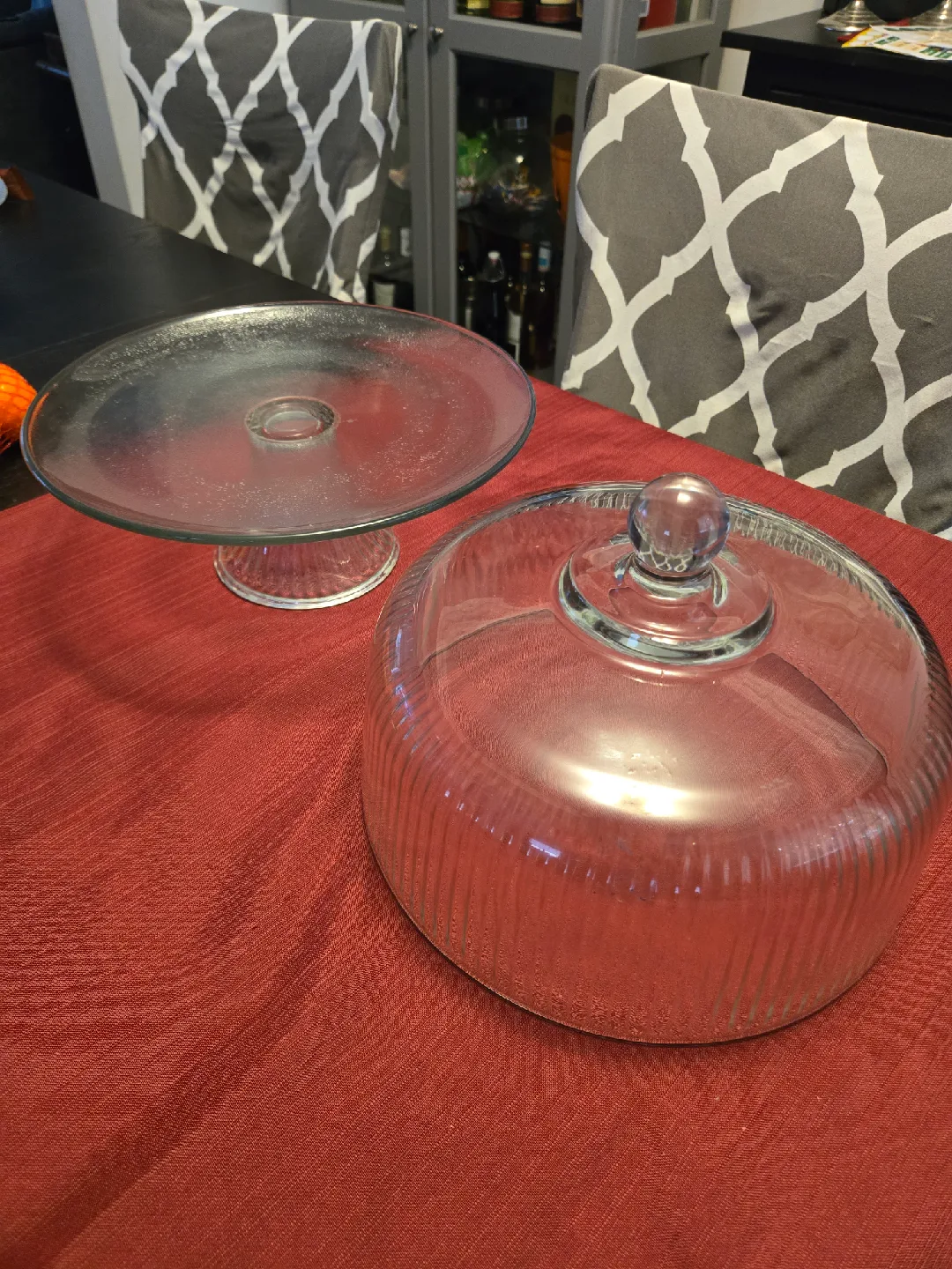 Glass Cake Stand with Dome Lid image indicator(3)