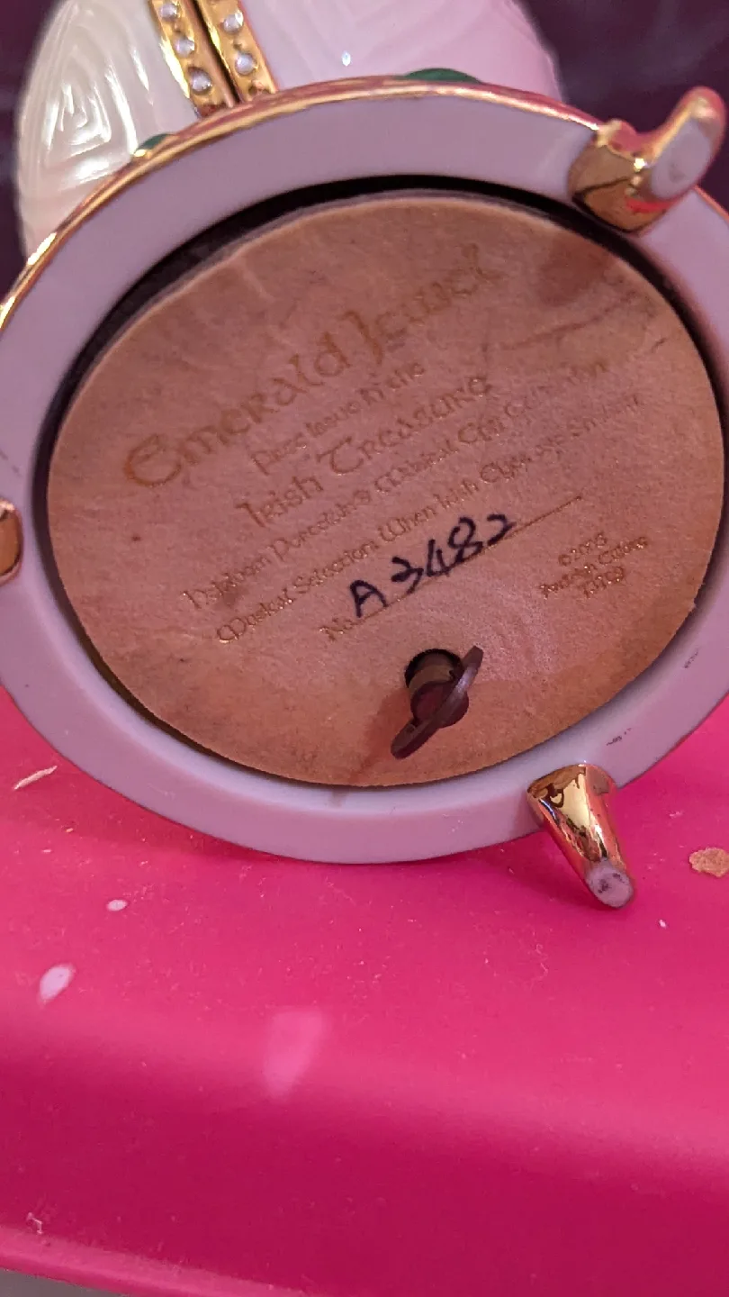 Decorative Egg Trinket Box image indicator(6)