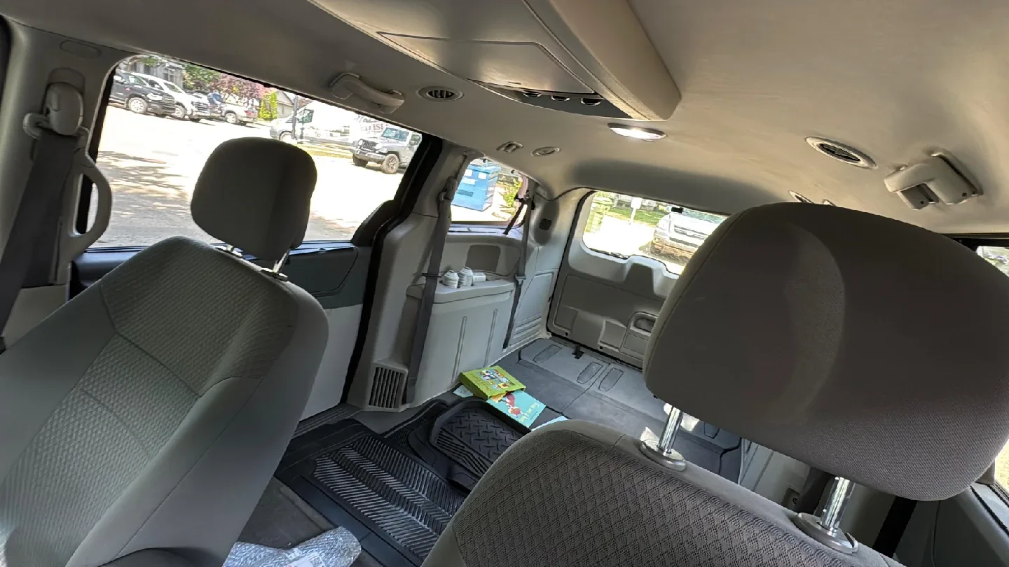 Dodge Grand Caravan image indicator(2)