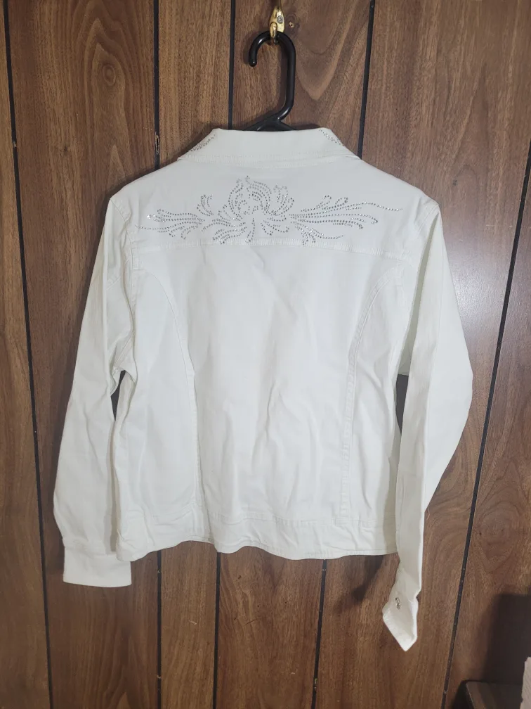 Distinct White Embellished Denim Jacket - Size S image indicator(7)