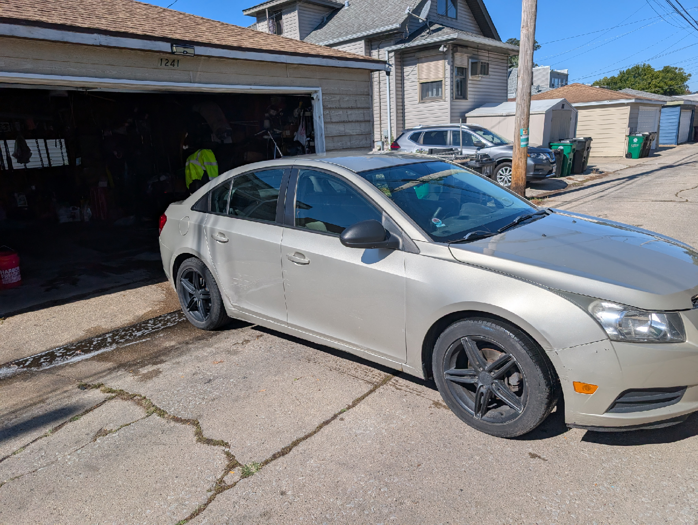 Chevrolet Cruze - 127868 miles