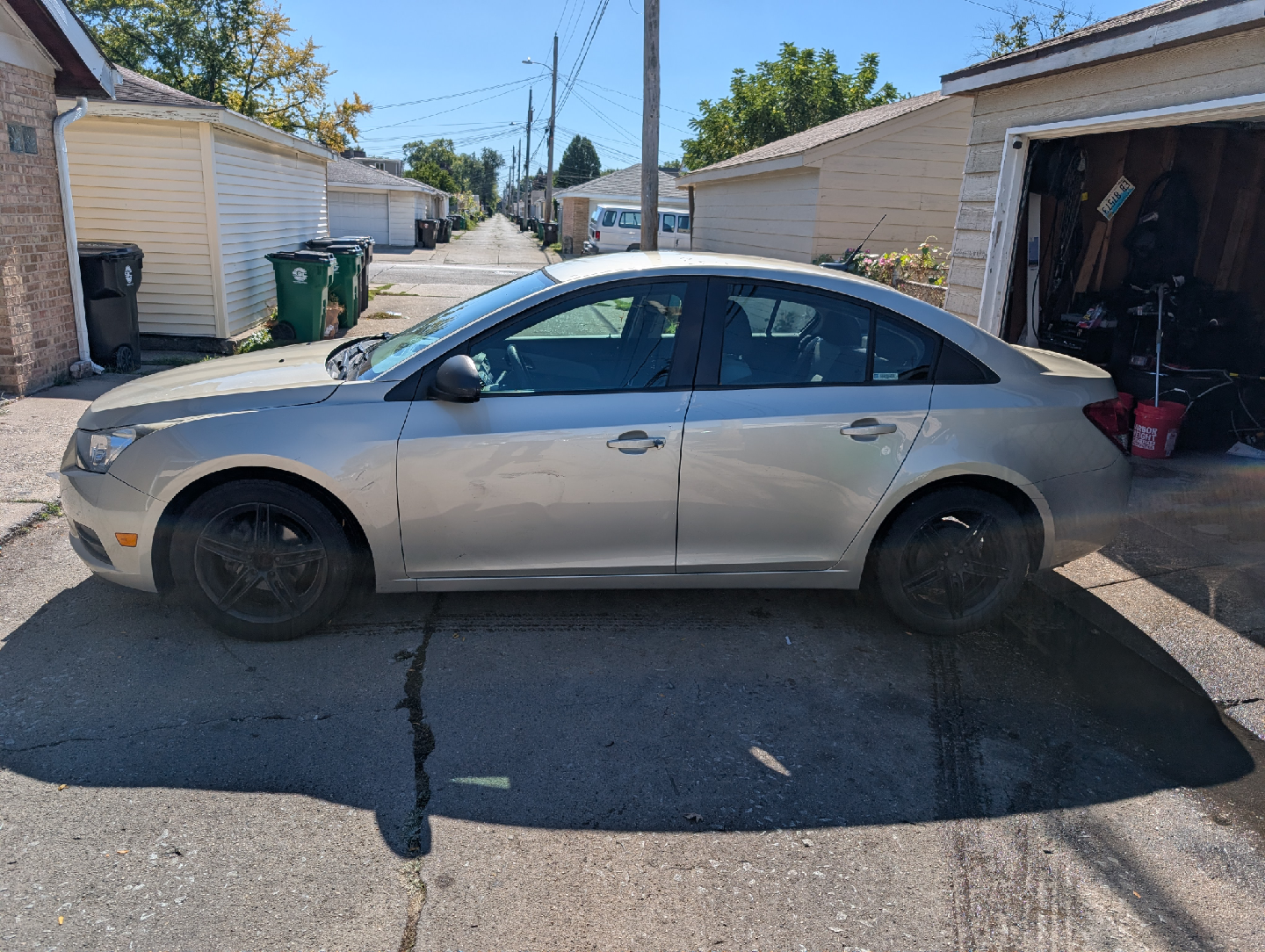 Chevrolet Cruze - 127868 miles - photo 5