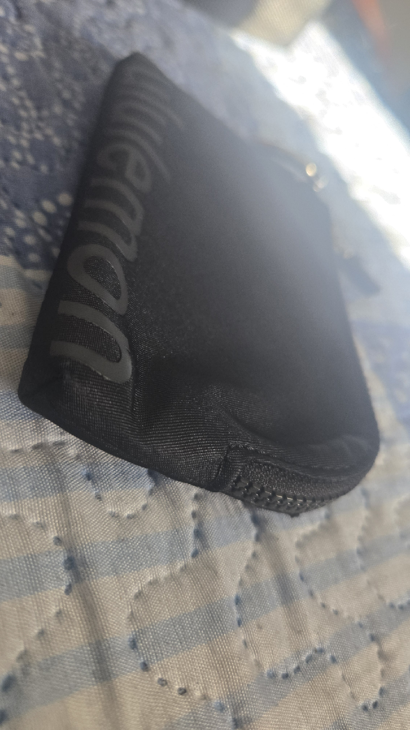 Lululemon Black Card Holder - photo 3