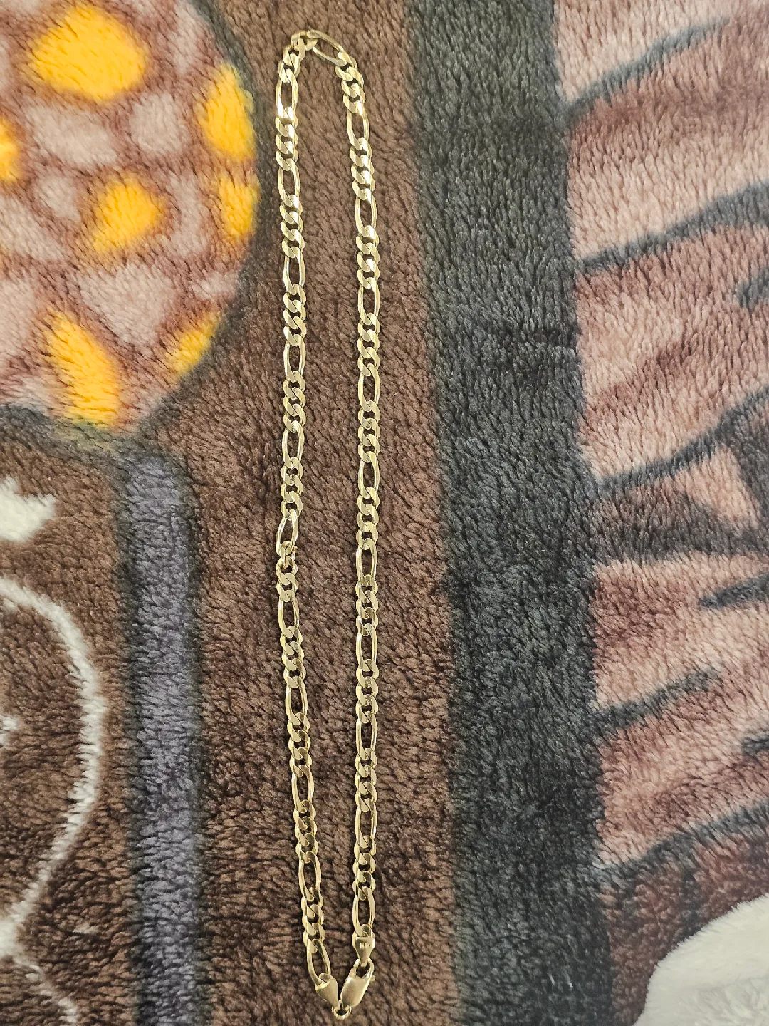 10K Gold Figaro Chain - 20 grams, 24 inches image indicator(7)