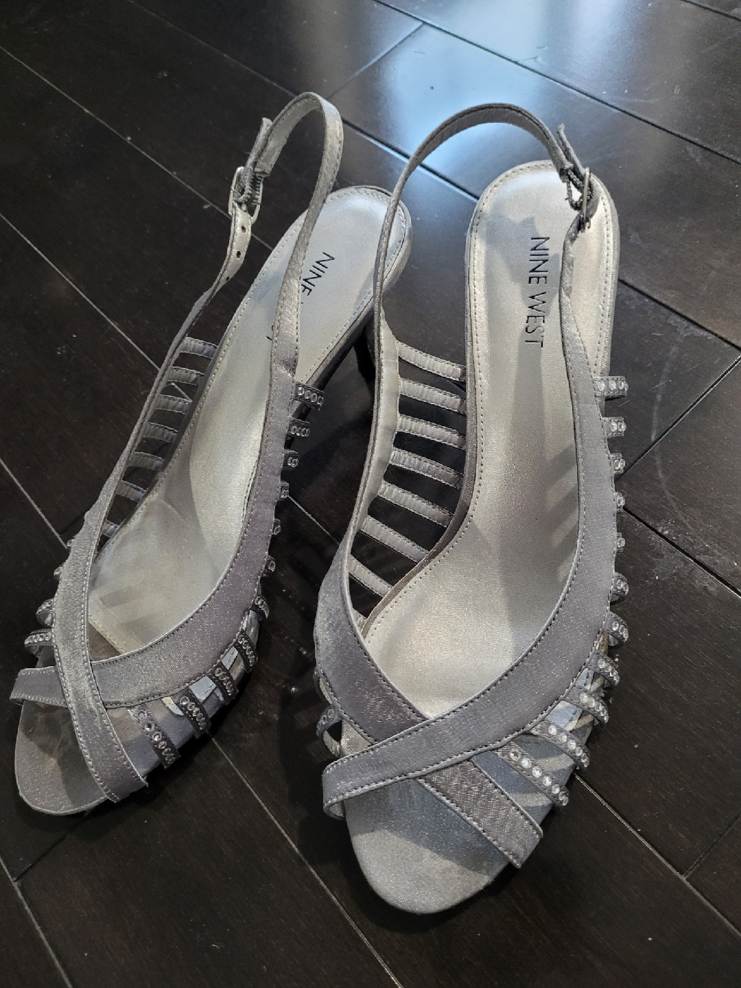 Nine West Silver Heels - Ladies Size 9