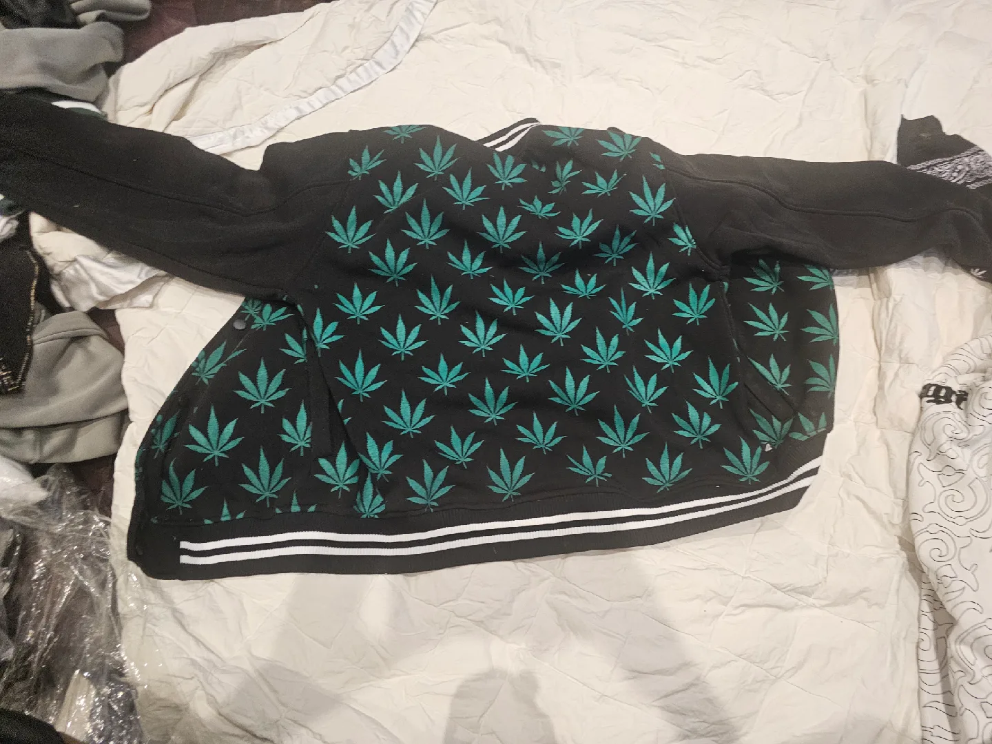 Leaf Patterned Varsity Jacket image indicator(2)