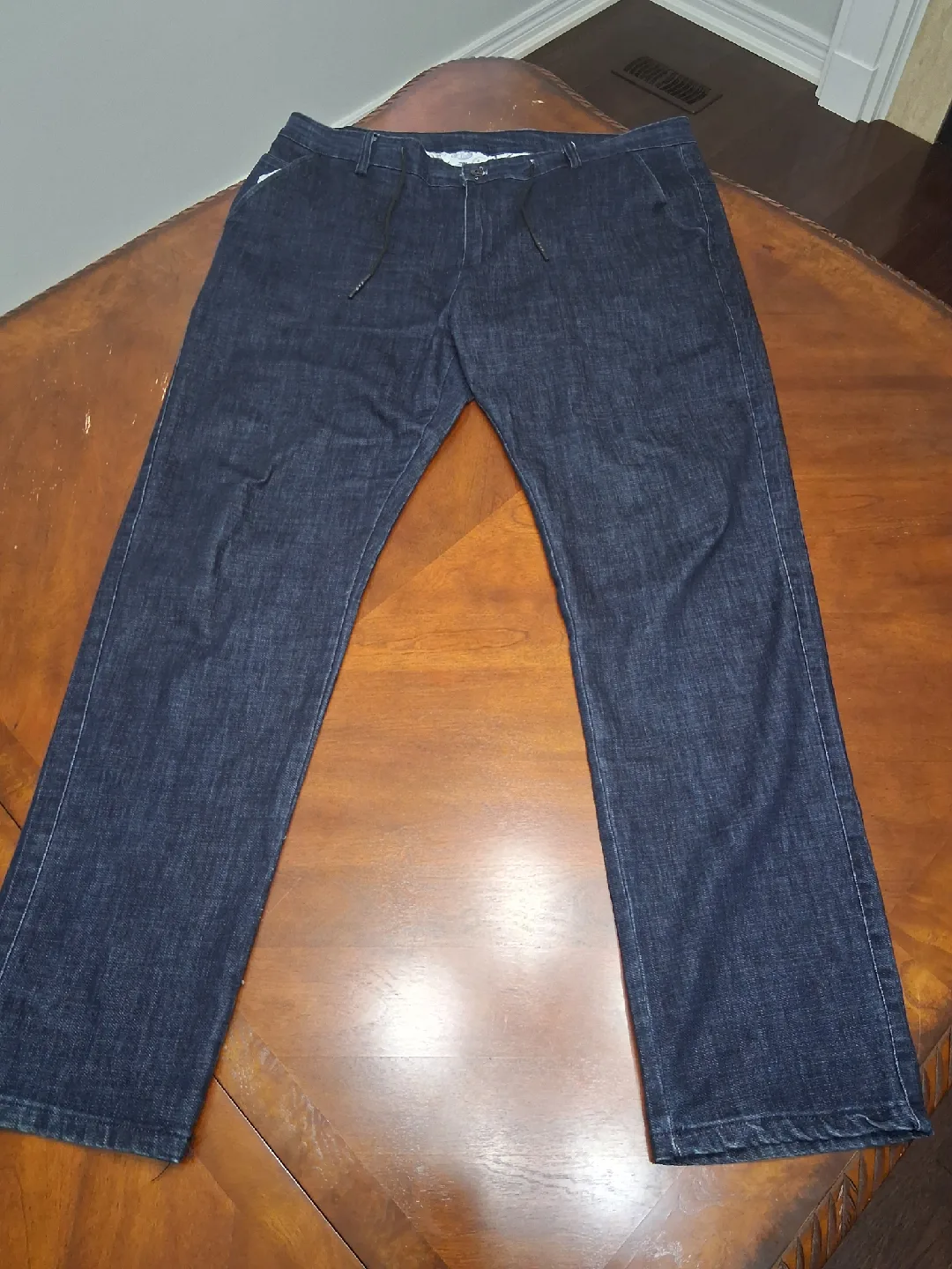Men's Dark Wash Denim Jeans thumbnail