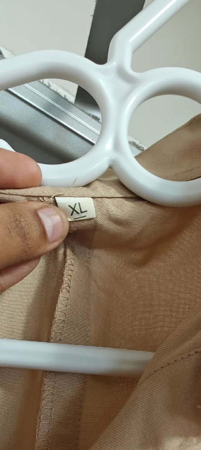 Tan Button-Up Shirt - Size XL image indicator(5)