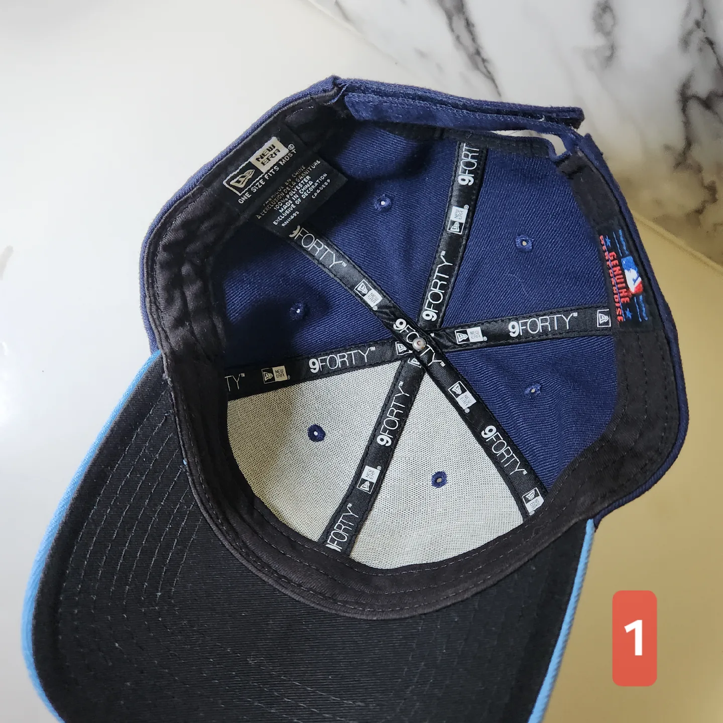 Blue Jays hats image indicator(6)