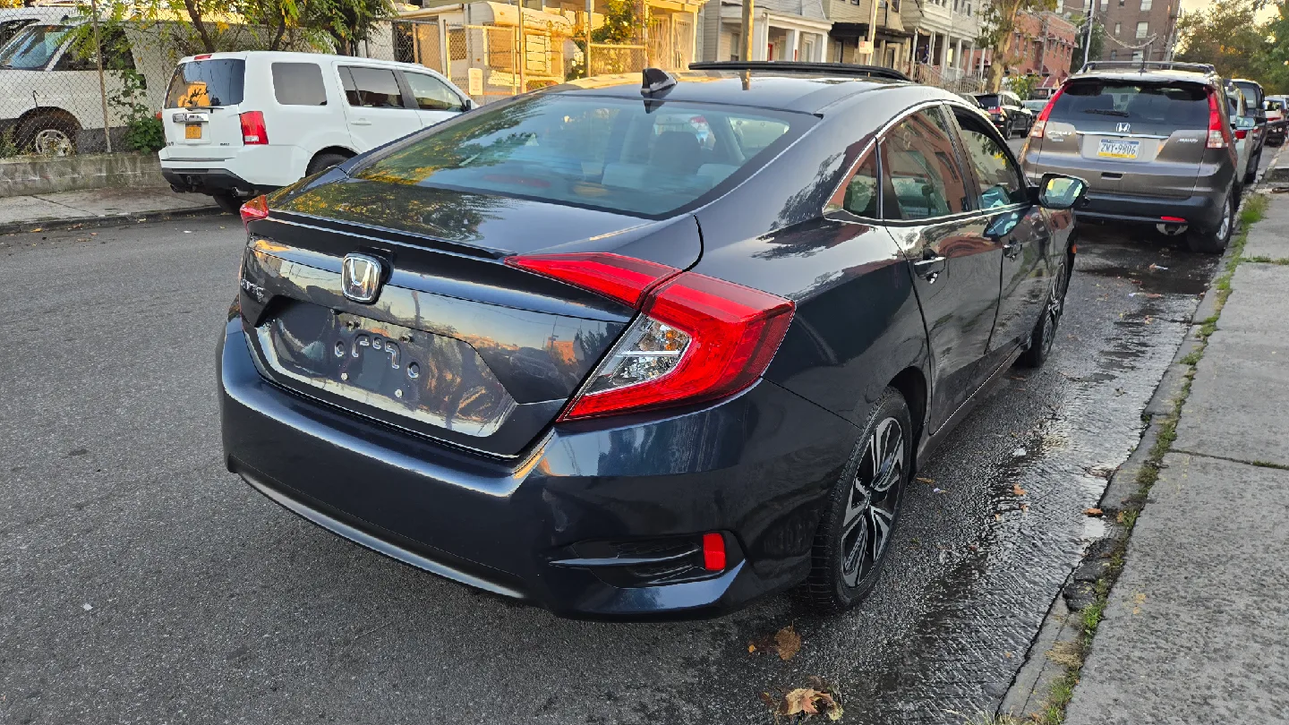 Honda Civic Sedan - Blue image indicator(3)