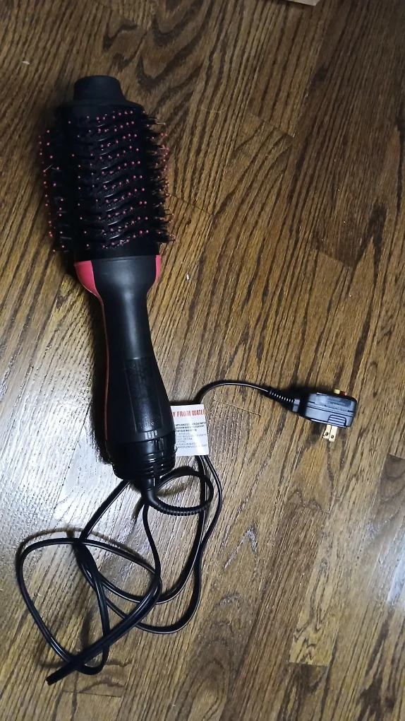Revlon One-Step Hair Dryer & Volumizer Hot Air Brush image indicator(3)