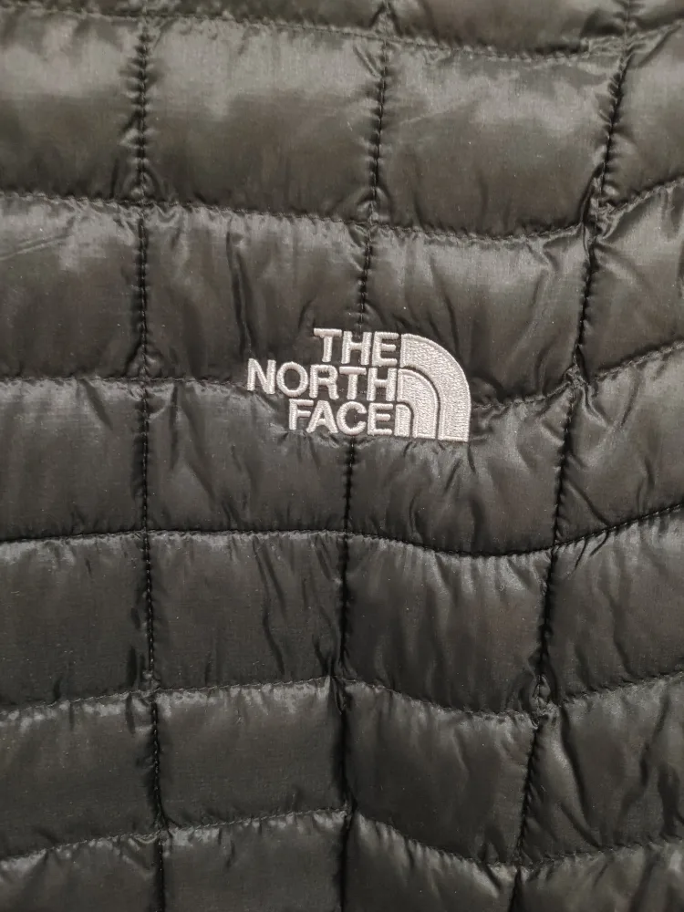 💚THE NORTH FACE THERMOBALL JACKET MENS L BRAND NEW image indicator(6)
