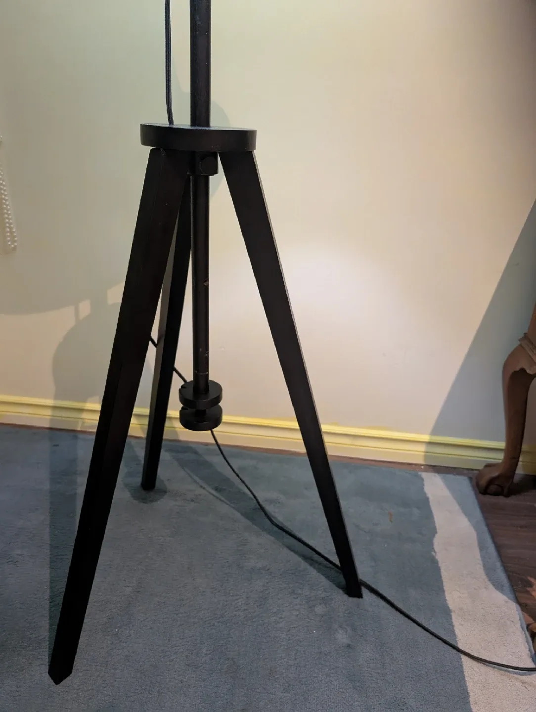 Retro Tripod Floor Lamp – Cat in the Hat Lamp image indicator(4)