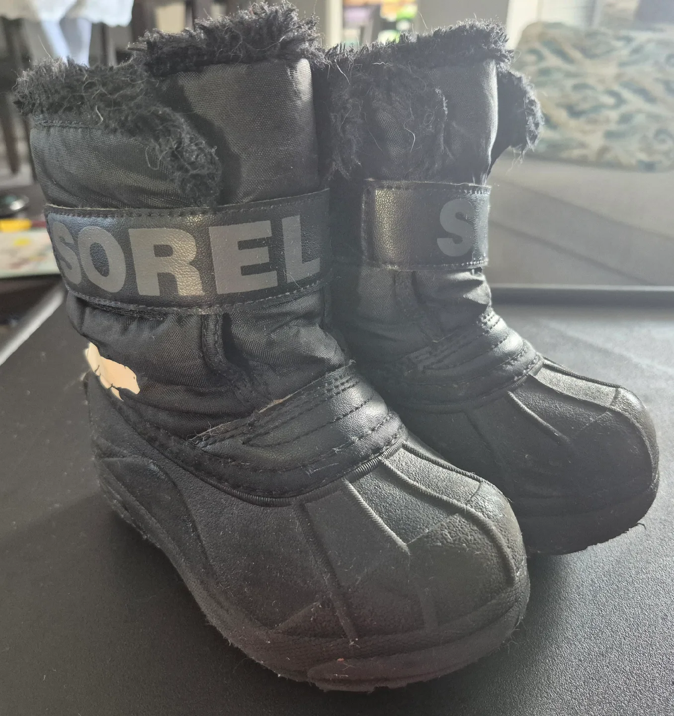 Sorel Black Winter Boots -  kids Size 9 image indicator(2)