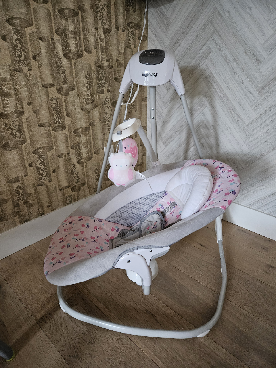 Ingenuity SimpleComfort Compact 6-Speed Baby Swing - photo 2