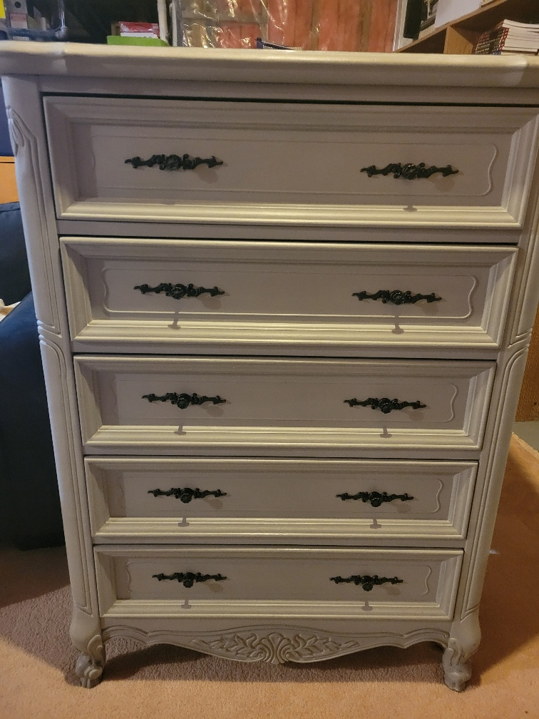 Bedroom Set - Dresser, Nightstands, Headboard