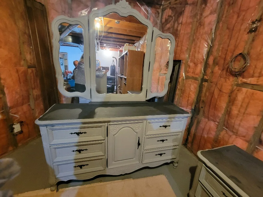 Bedroom Set - Dresser, Nightstands, Headboard image indicator(4)