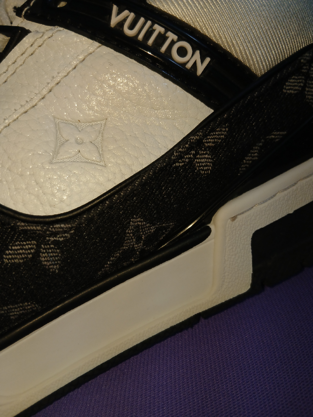 Louis Vuitton White & Black Sneaker - photo 3