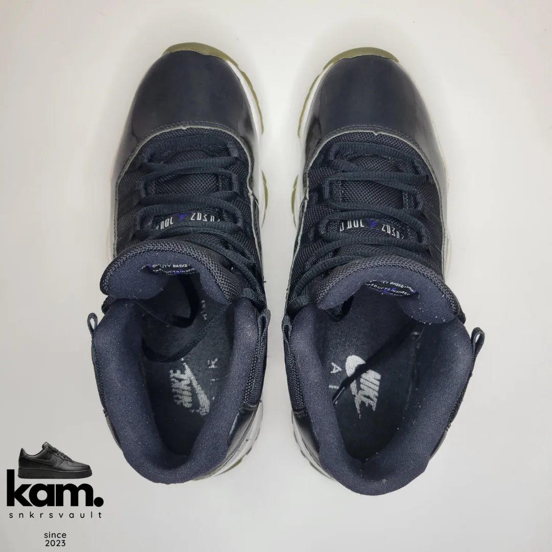 Air Jordan 11 Retro Space Jam image indicator(3)