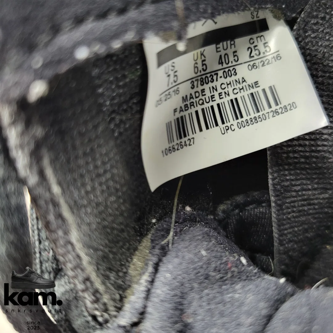 Air Jordan 11 Retro Space Jam image indicator(6)