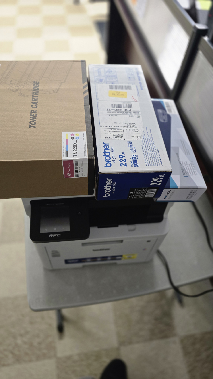 Brother MFC-L3720CDW Colour Laser Printer - photo 4