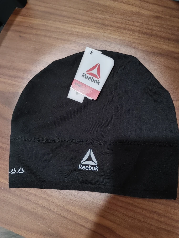 🧡MENS AND WOMEN'S REEBOK BEANIE HAT NEW WITH TAGS
