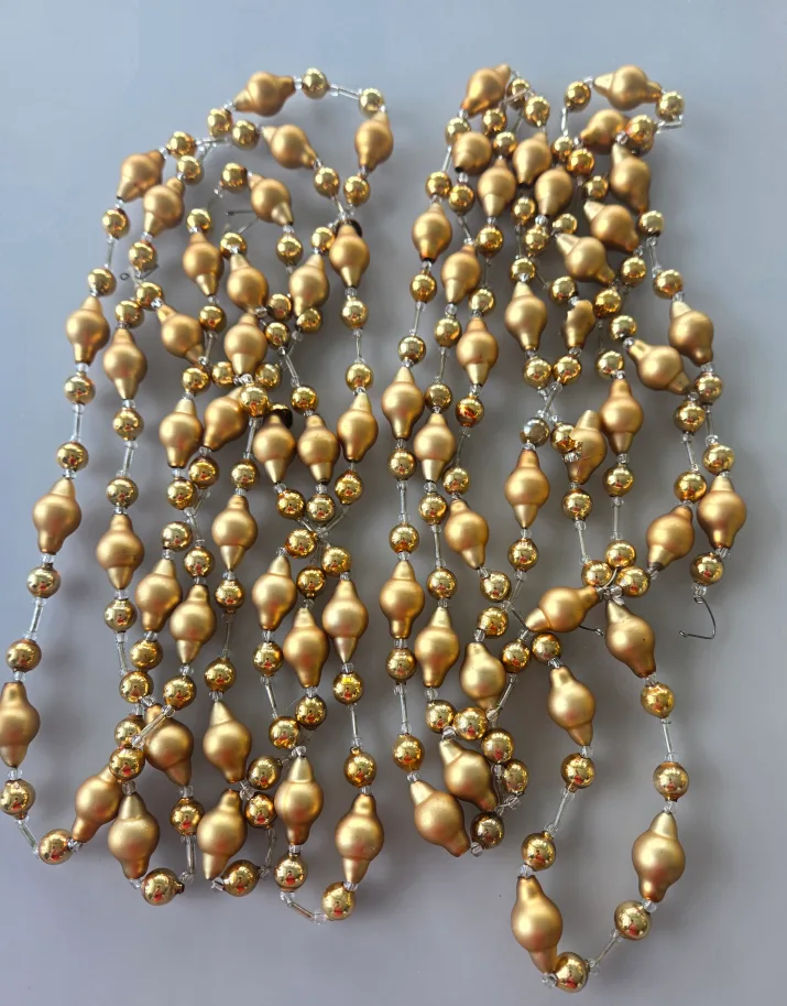 Gold Glitter Christmas Bows and Ornaments image indicator(8)