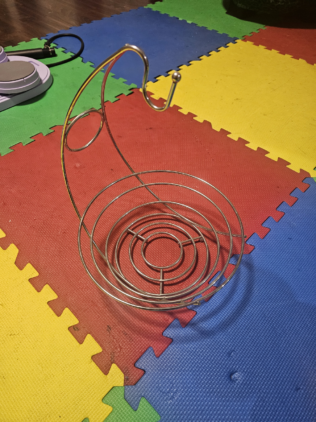 Metal Fruit Basket with Banana Hook