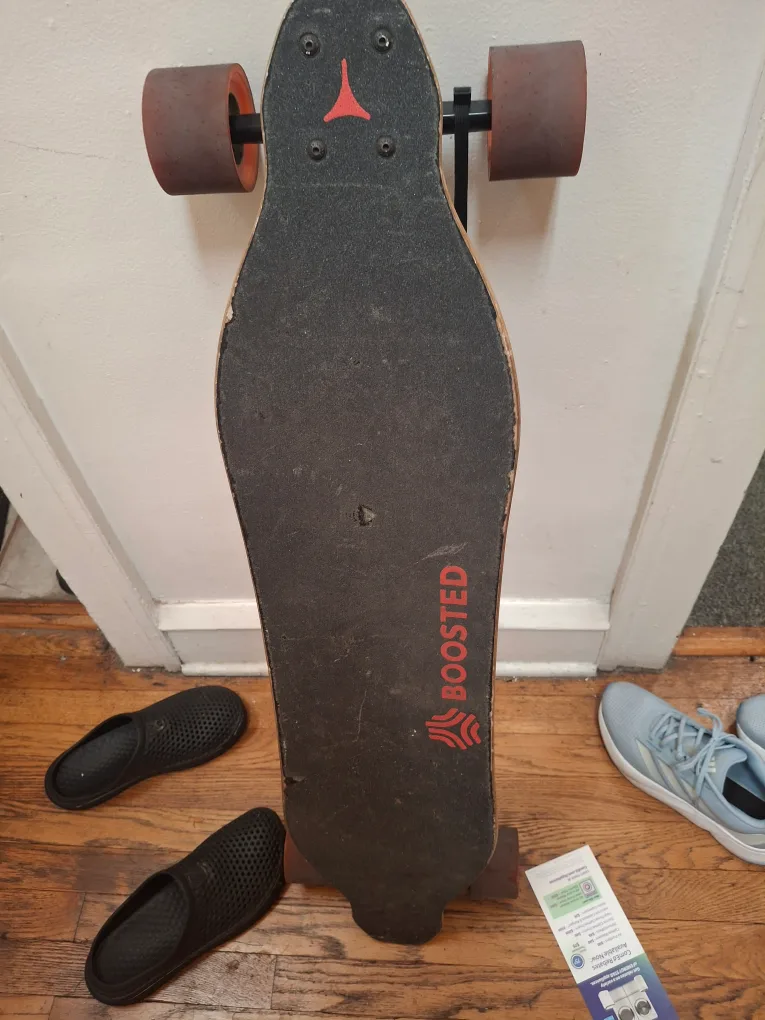 Boosted Electric Skateboard image indicator(3)