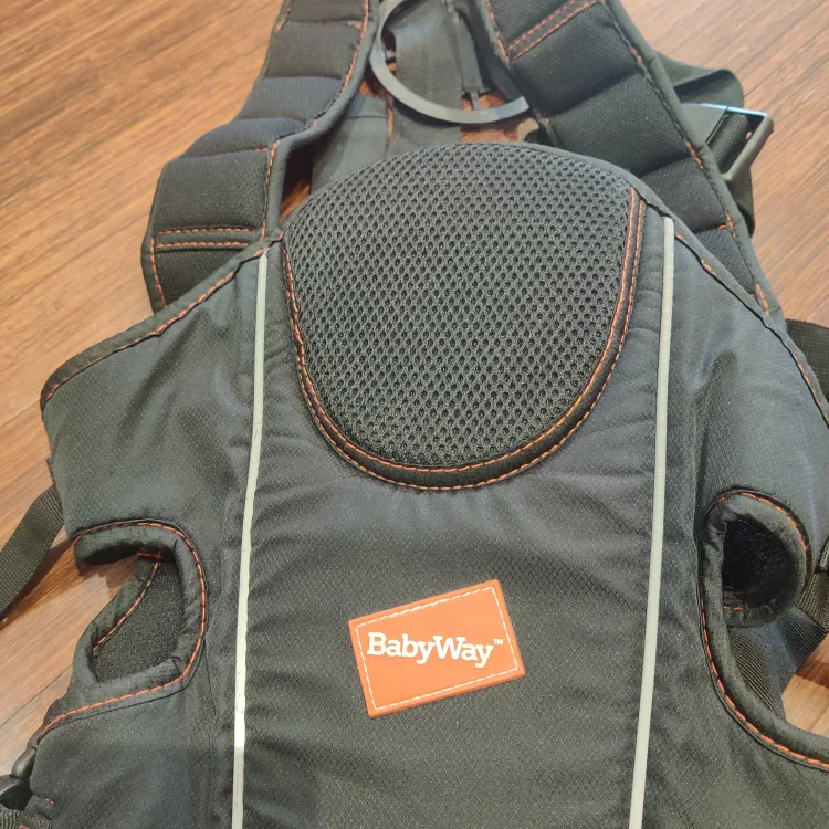BabyWay Baby Carrier - Black image indicator(2)