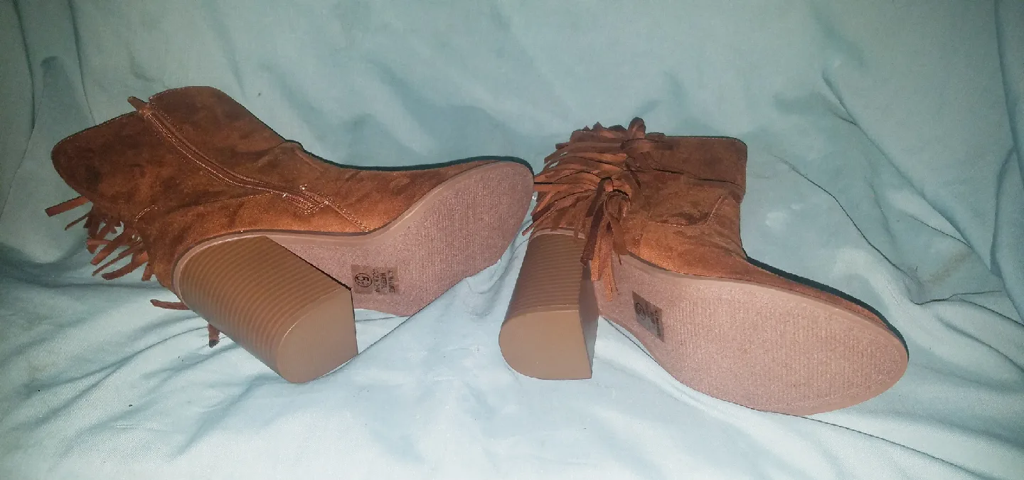 Faux Suede Western Fringed Zip Up Boots  Size 5.5 Never Worn image indicator(5)