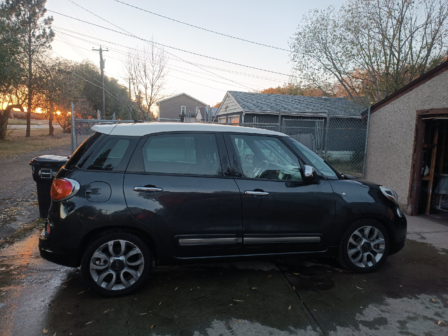 Fiat 500L (lounge) fully loaded with every option - photo 3