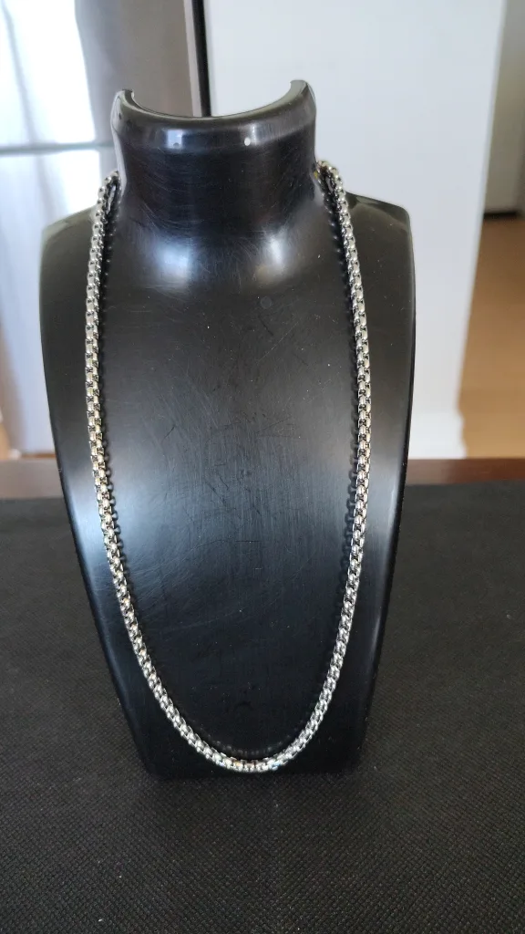 Silver Chain Necklace thumbnail