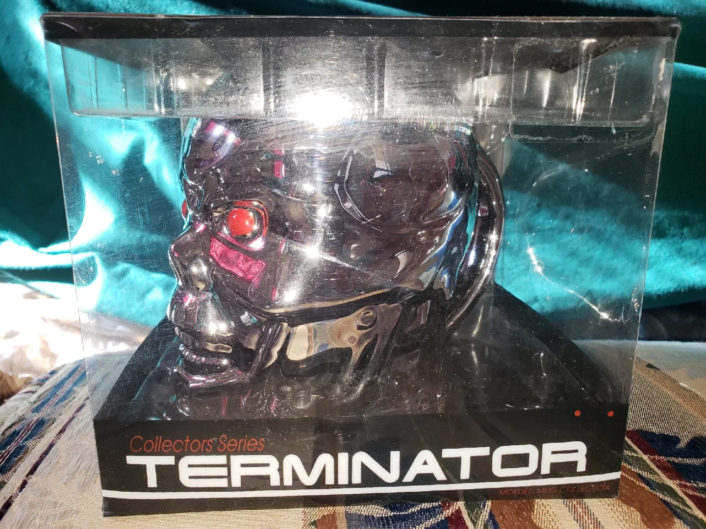 Terminator T-800 Endoskull Mug image indicator(2)