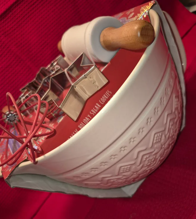 Bake & Decorate Classic Holiday Sugar Cookies Set image indicator(5)