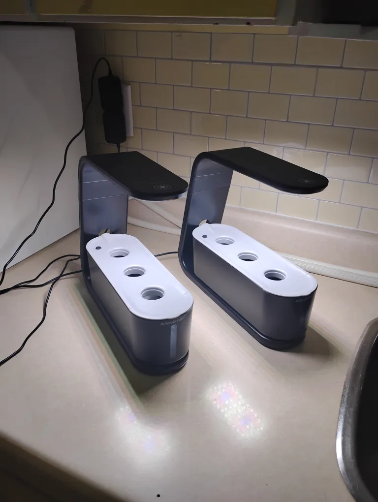 AeroGarden Sprout LED Grow Light System image indicator(3)