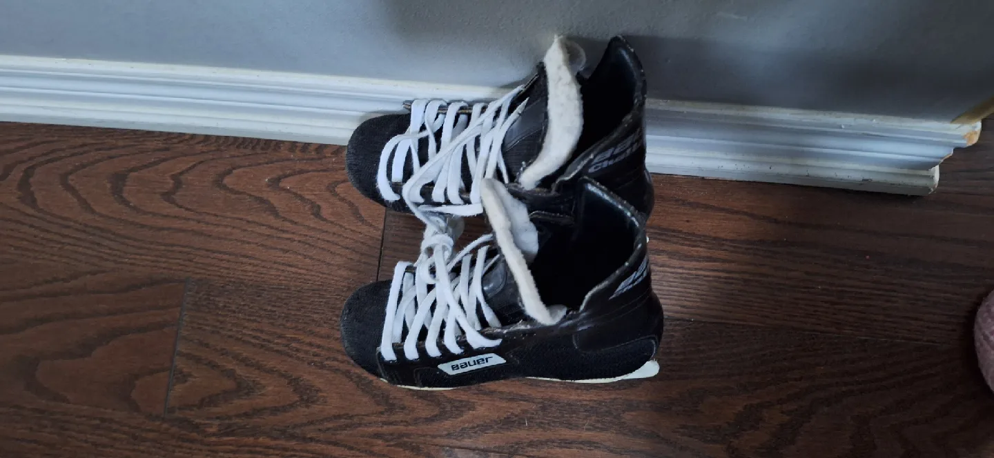Bauer Challenger Ice Skates image indicator(3)