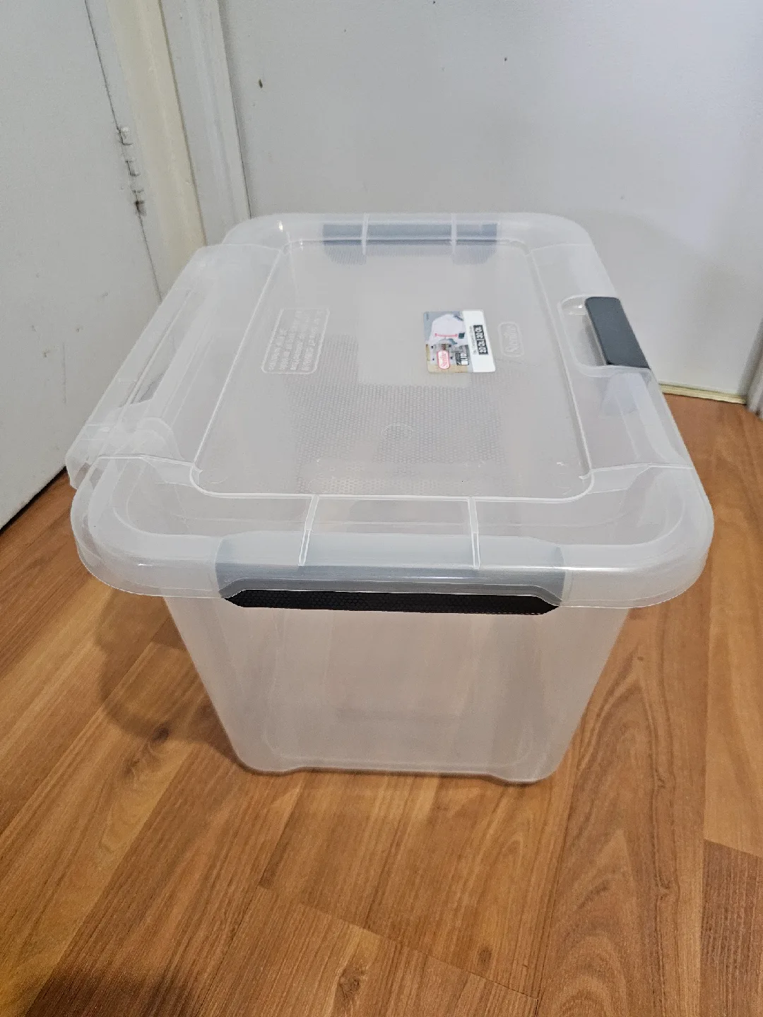 Sterilite Hinge 28 L/30 QT. Storage Bin, Flat Gray image indicator(4)