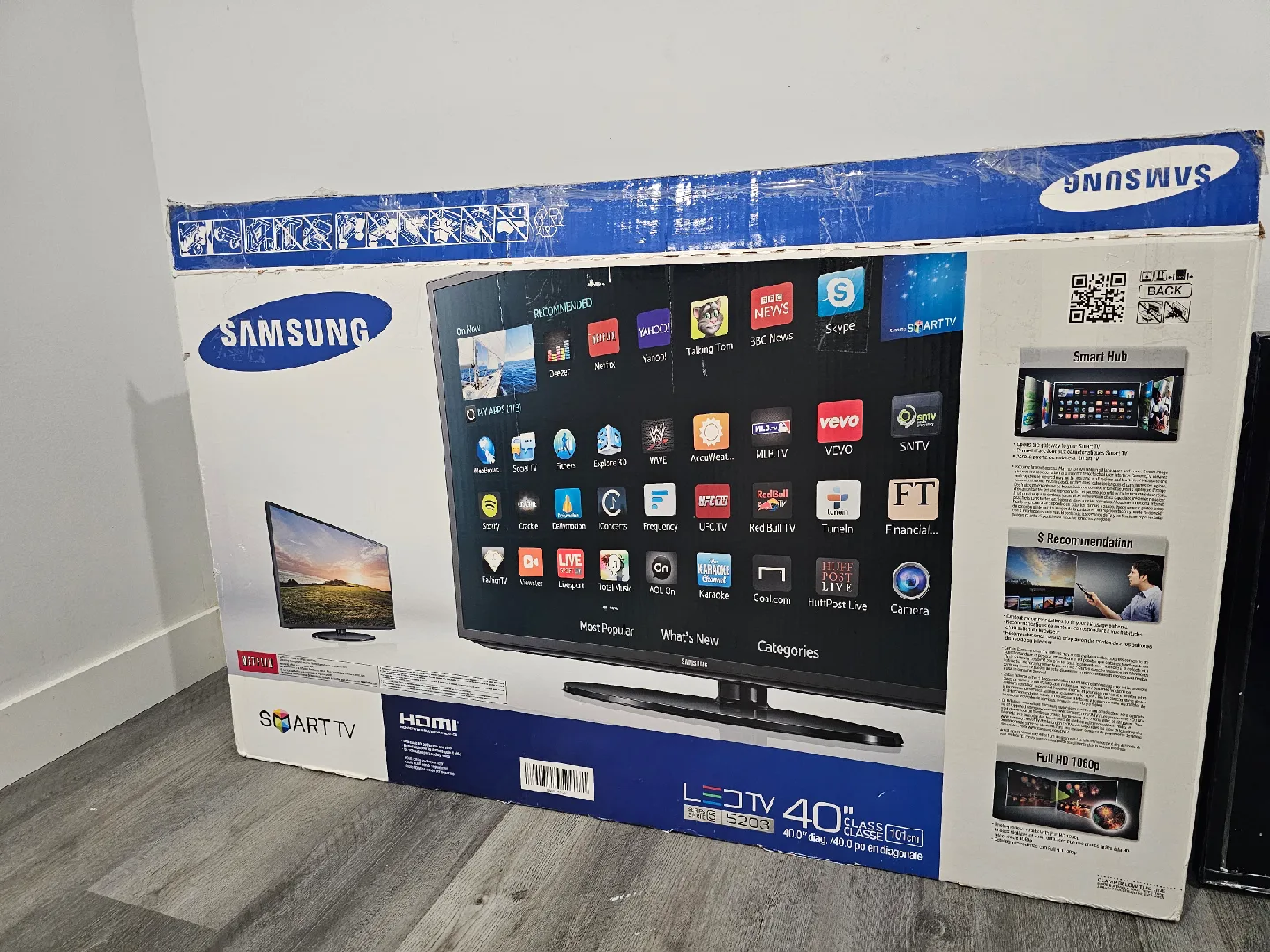 Samsung 40" Class FHD (1080P) LED Smart TV image indicator(2)