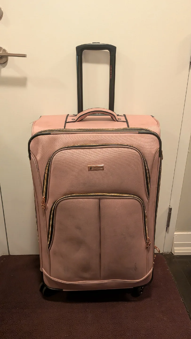 London Fog Lrg Pink Spinner Suitcase 28" thumbnail