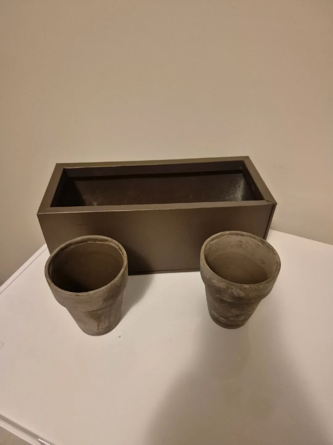 Brown Metal Planter Box with Three Pots image indicator(6)