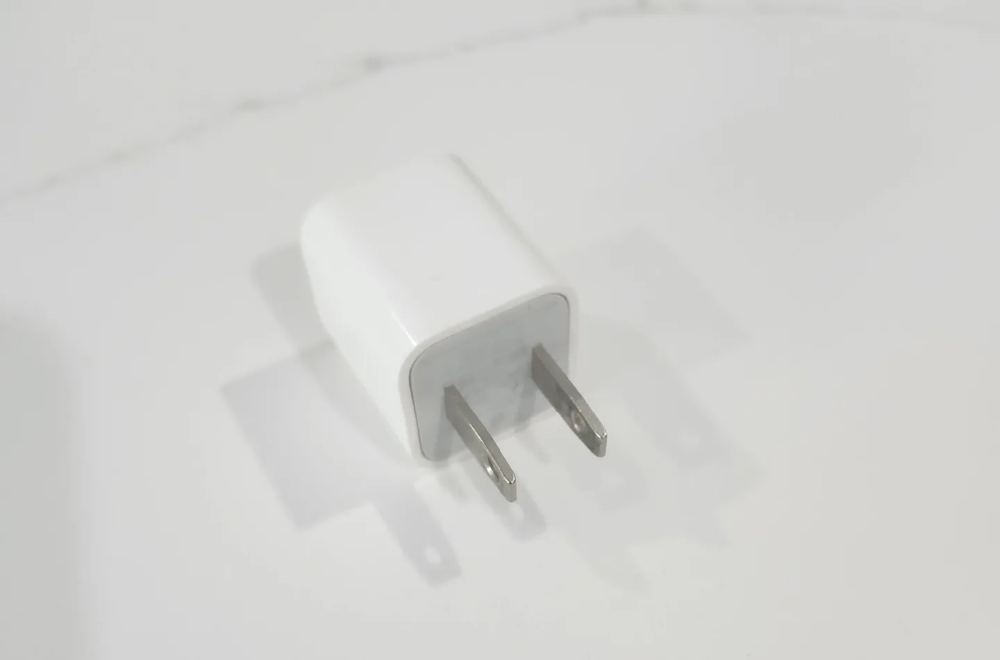 Apple iPhone Xr 64GB White Unlocked image indicator(6)