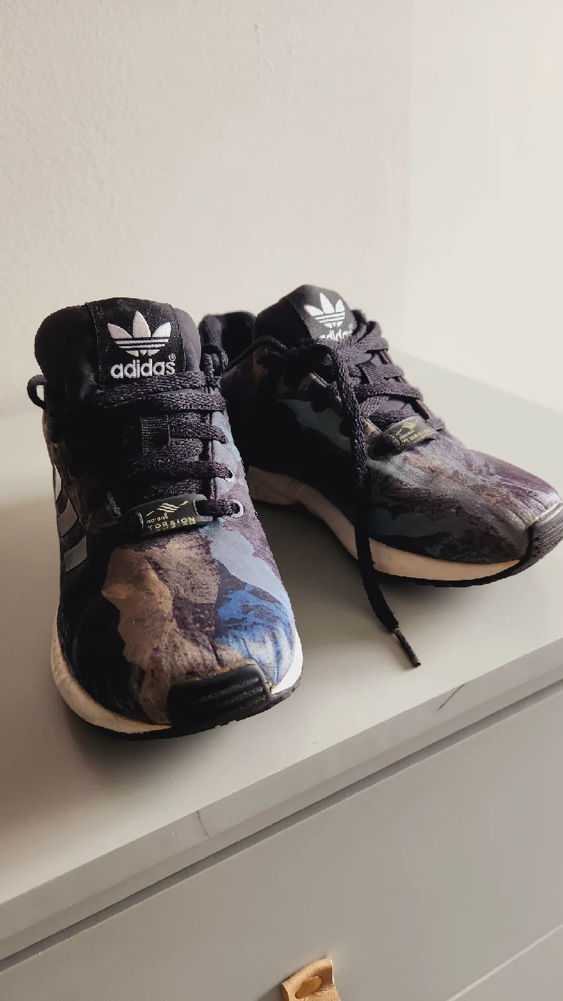 Adidas ZX Flux shoes image indicator(2)