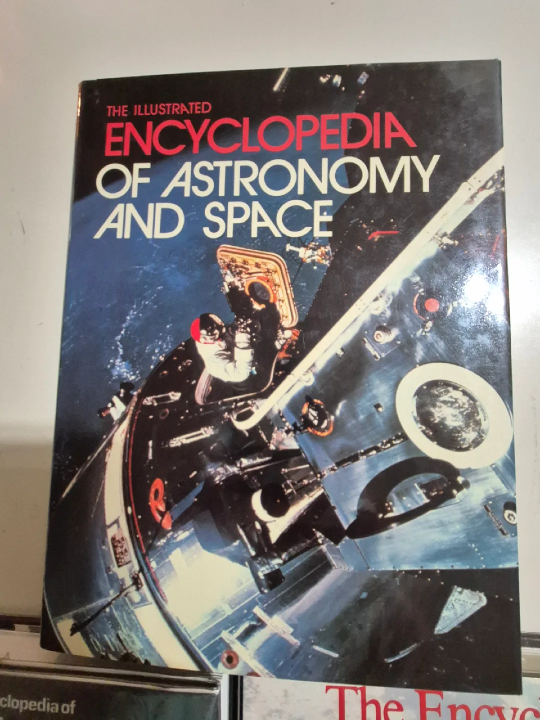 Lot of Space encyclopedias image indicator(3)