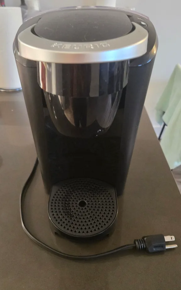 Keurig Single Cup Coffee Maker - Black thumbnail