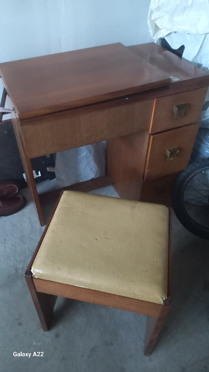 Vintage Sewing Machine Cabinet with Stool - photo 3